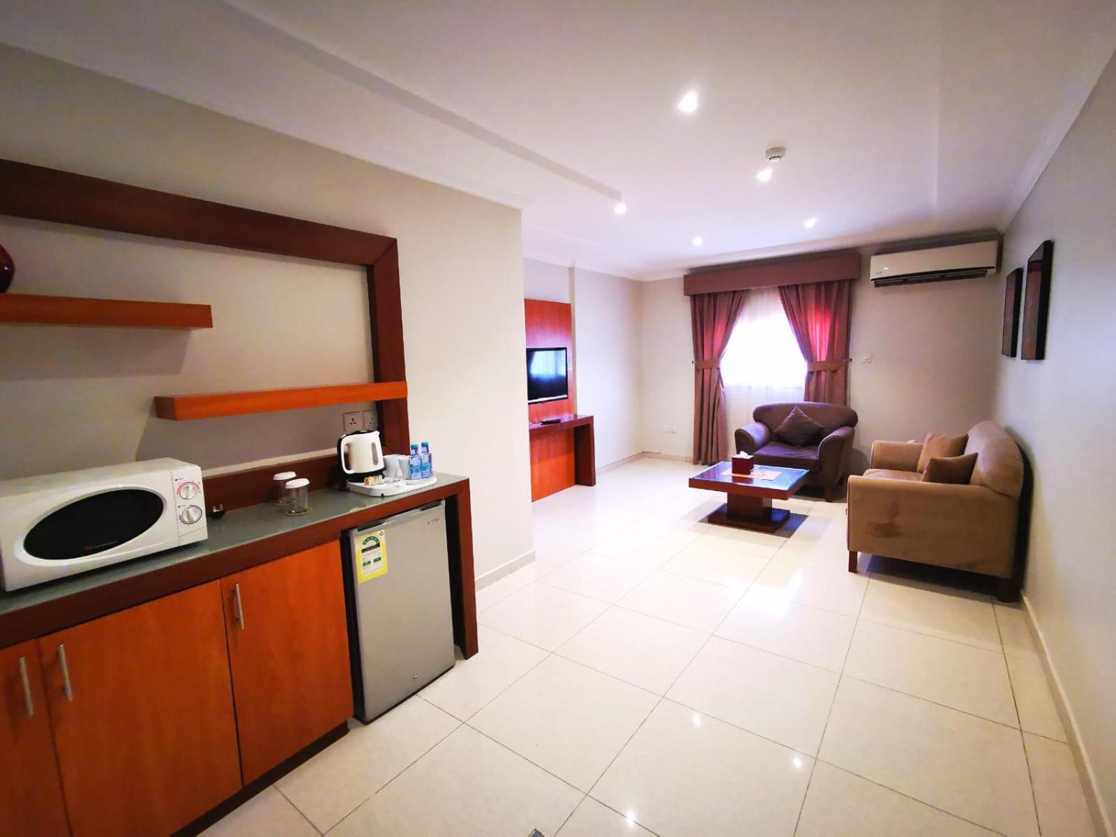 Ashbonh Hotel Suites Эр-Рияд Экстерьер фото